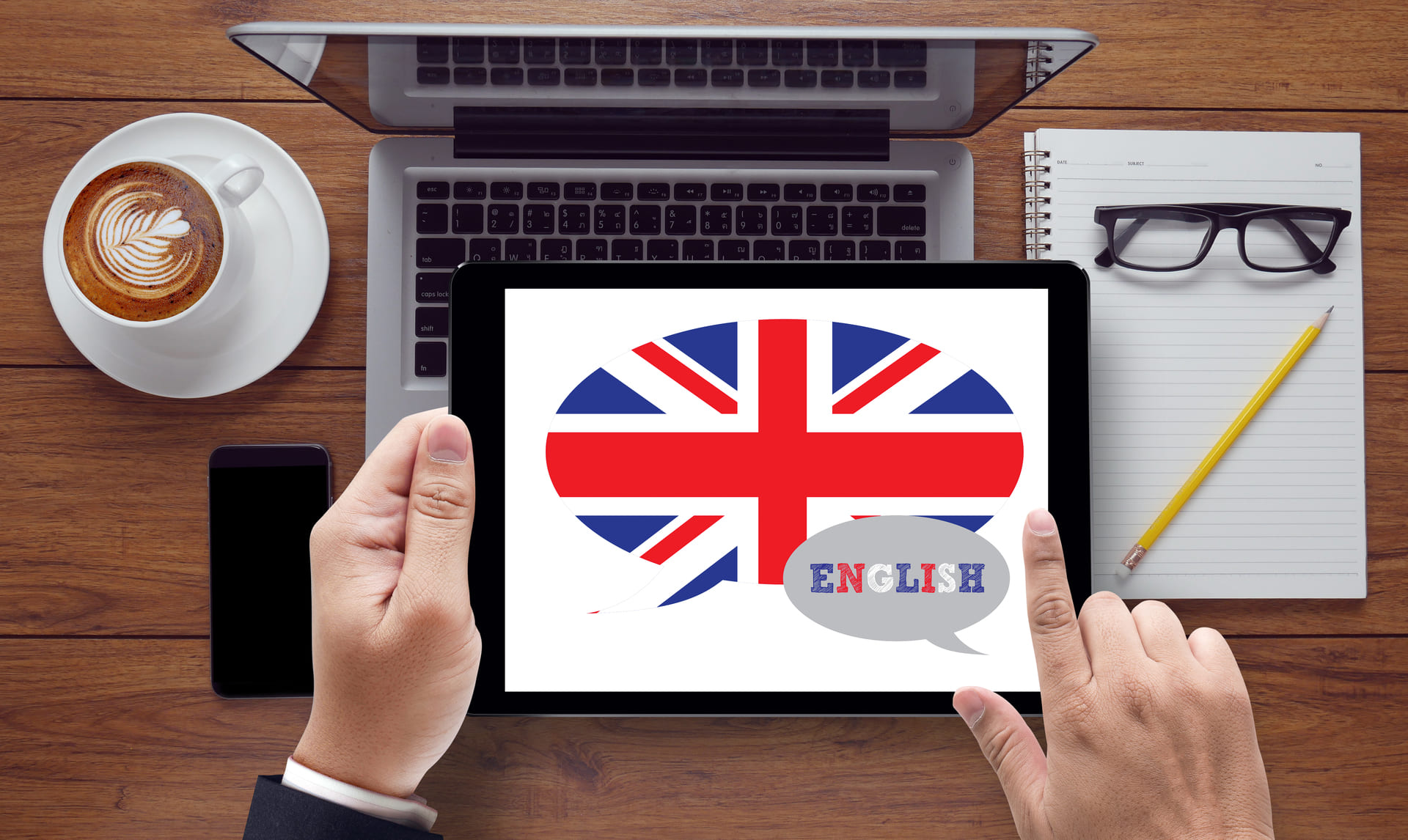 Futuro docente de Licenciatura en lenguas extranjeras buscando trabajos en ingles.